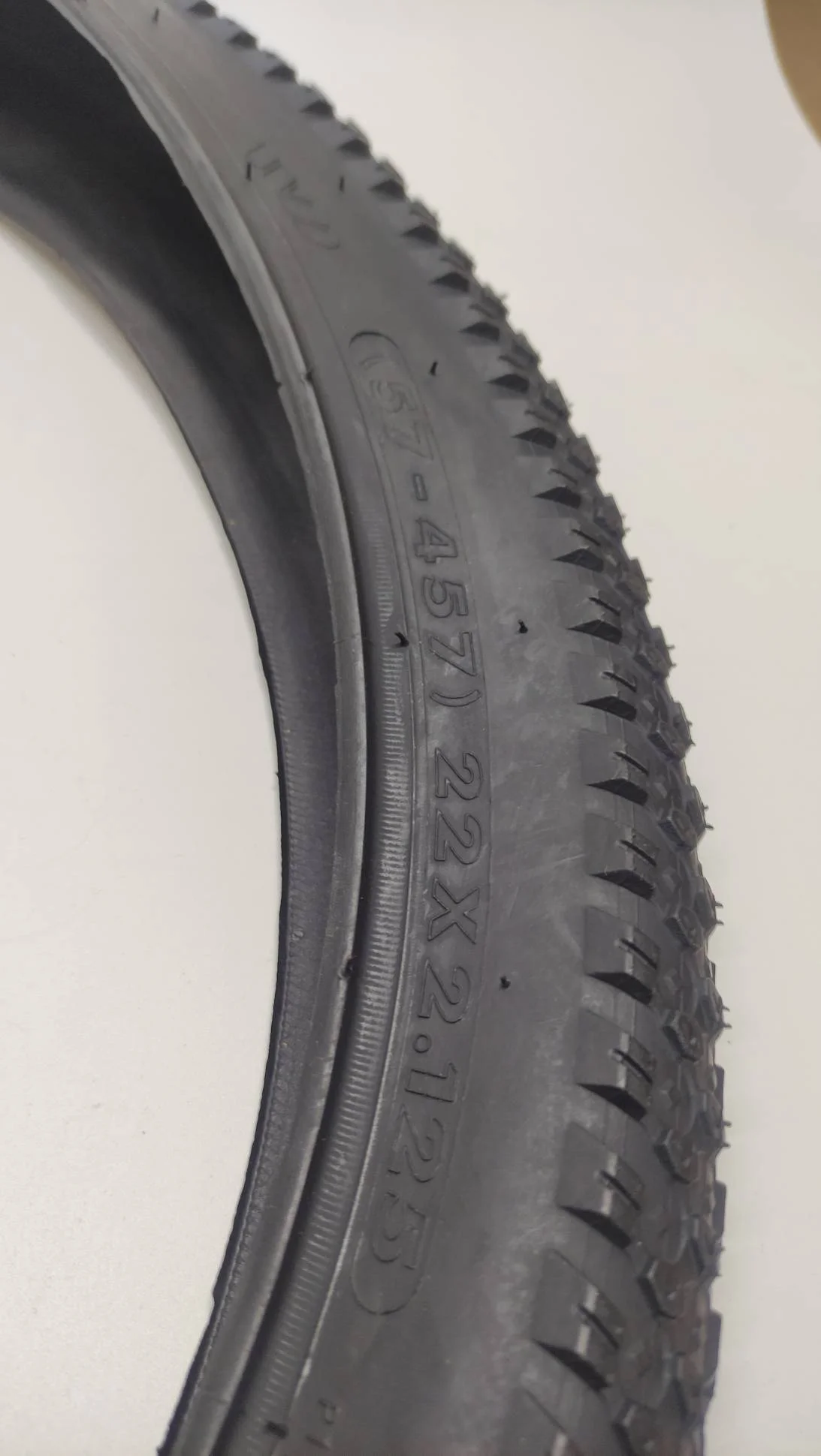 Фото Покрышка 22" * 2.125" Wanda P1197A со склада магазина Спортев