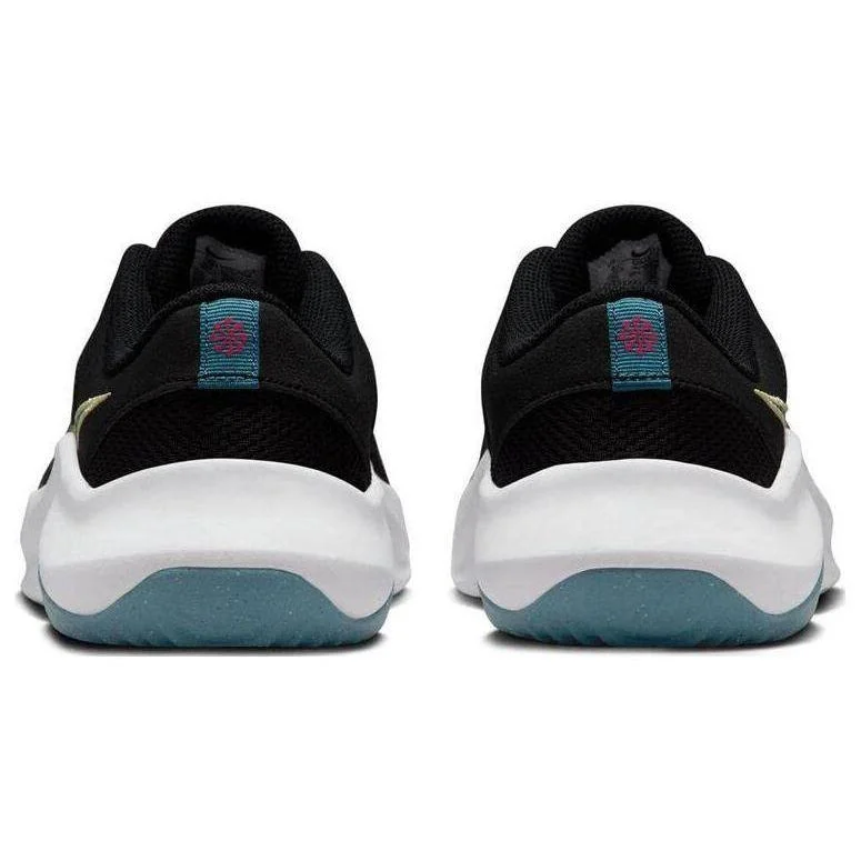 Кроссовки Nike Legend Essential 3 черный DM1119 006 Фото Кроссовки Nike Legend Essential 3 черный DM1119 006 со склада магазина Спортев