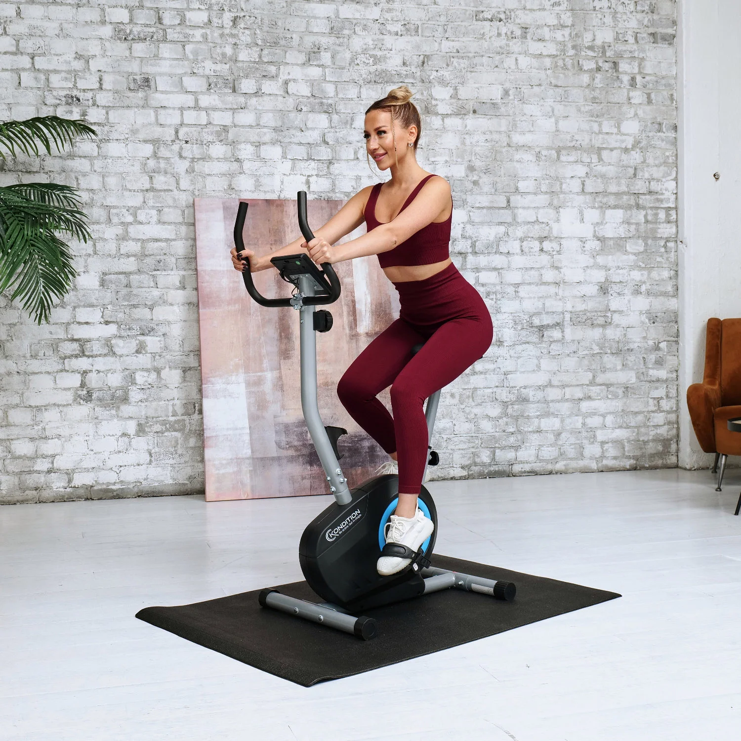 Фото Велотренажер DFC GBYQ-2300A со склада магазина Спортев