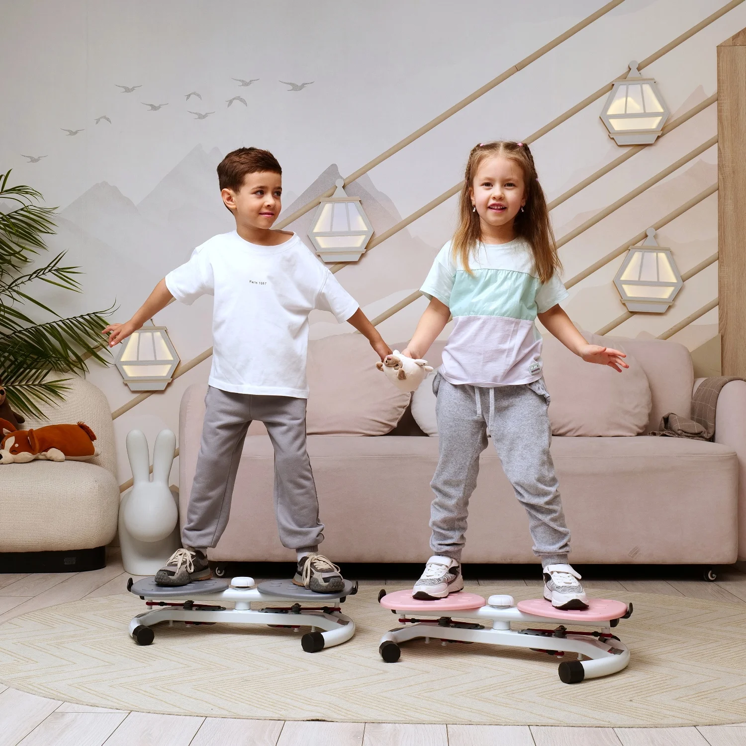 Фото Фитнес платформа/горнолыжный тренажёр DFC "Twister Bow" с эспандерами TW-S108GR со склада магазина Спортев