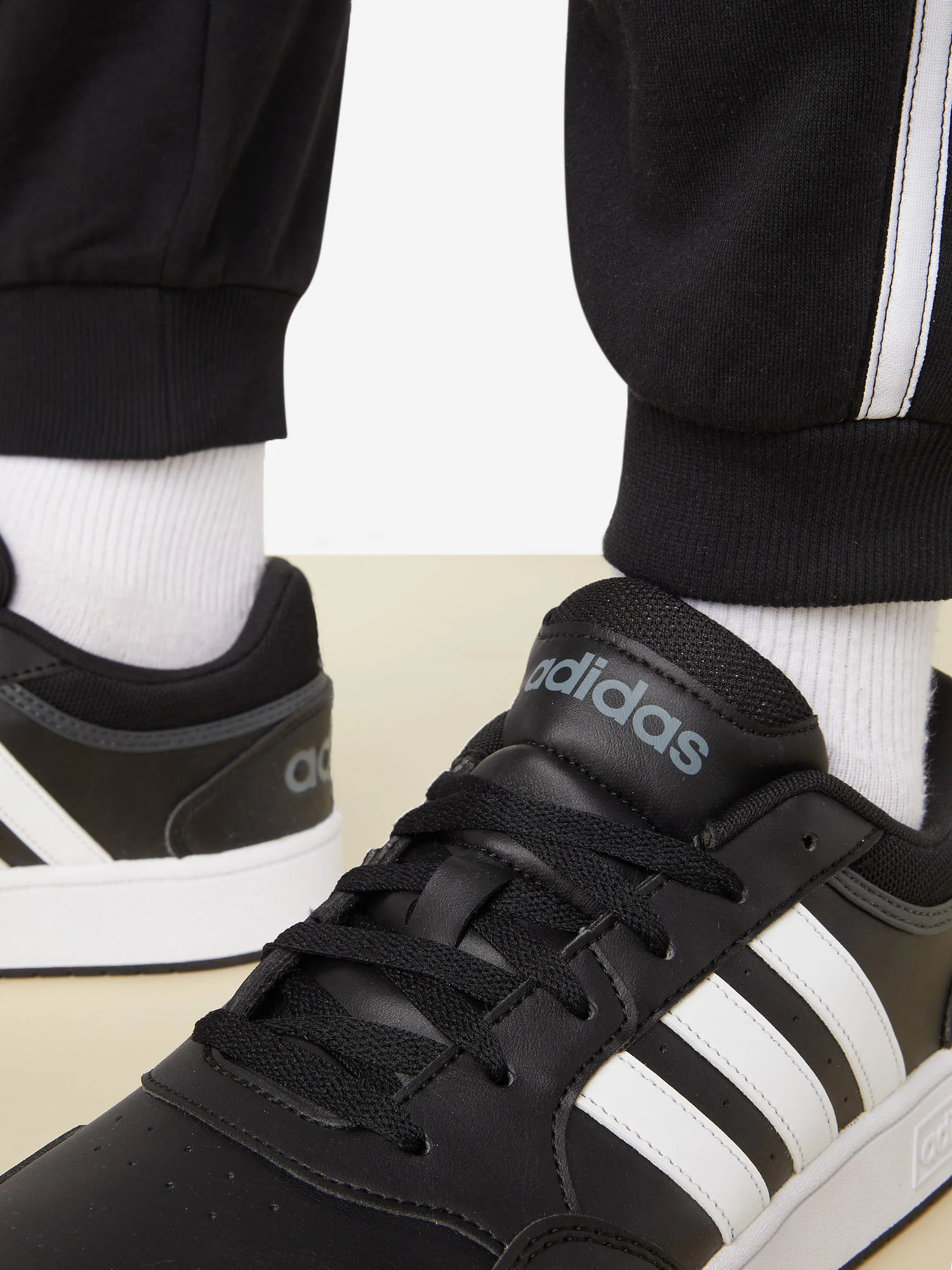 Кроссовки Adidas Hoops 3.0 GZ1347 Фото Кроссовки Adidas Hoops 3.0 GZ1347 со склада магазина Спортев