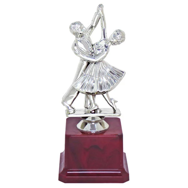 Фото Приз F06/S танцы (H-18 см) со склада магазина Спортев