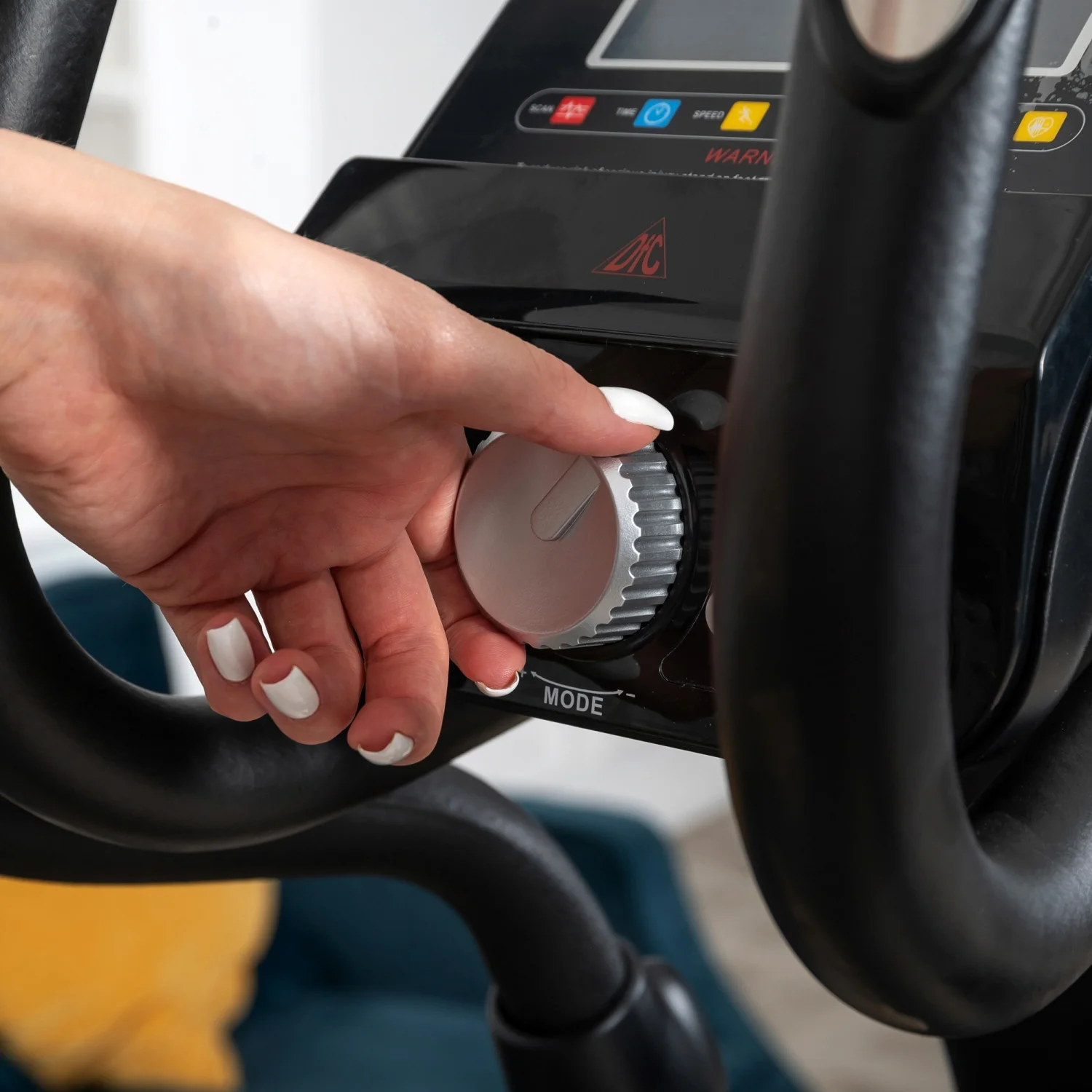 Фото Эллиптический тренажер DFC E97614 магн.эл.привод со склада магазина Спортев