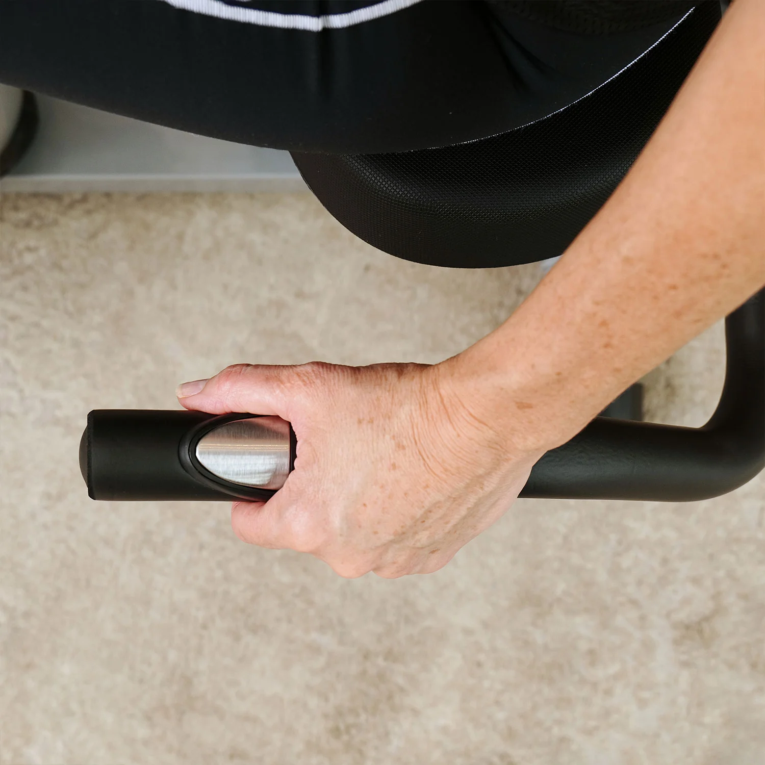 Фото Велотренажер DFC B3.2R горизон. магн. со склада магазина Спортев