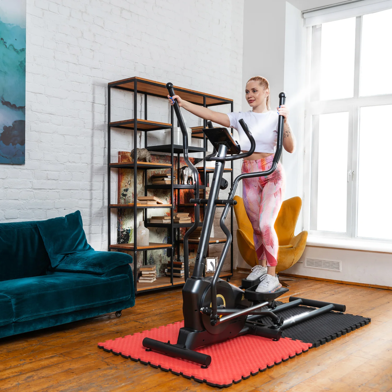 Фото Эллиптический тренажер DFC E6710T со склада магазина Спортев