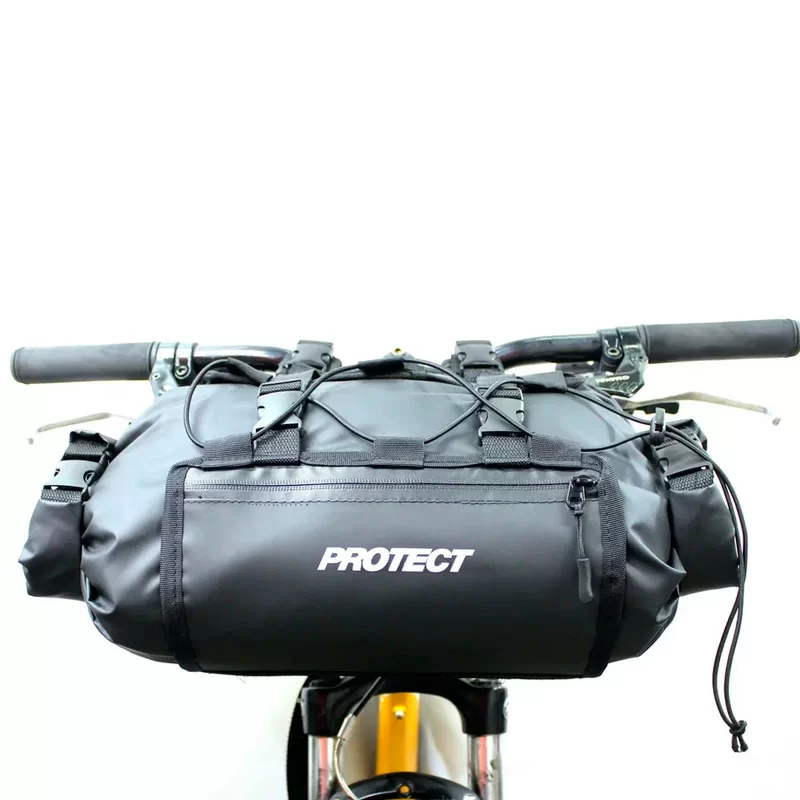 Фото Велосумка на руль Protect 12 литров черная 555-671 со склада магазина Спортев