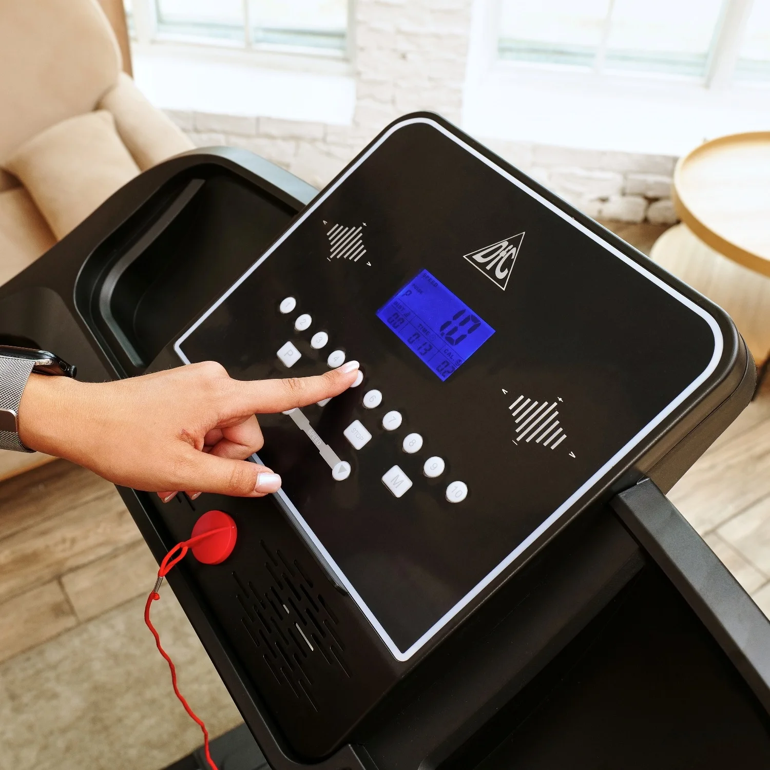 Фото Беговая дорожка DFC LAVITA T350 со склада магазина Спортев