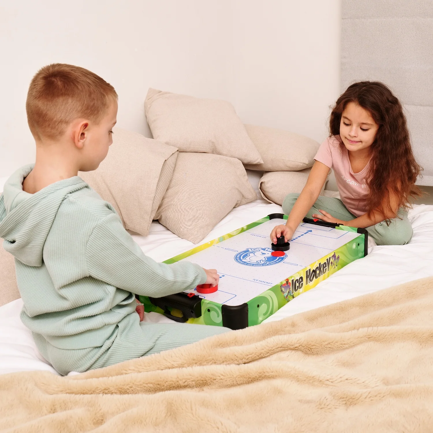 Фото Игровой стол - аэрохоккей DFC SB-AT-3003 со склада магазина Спортев