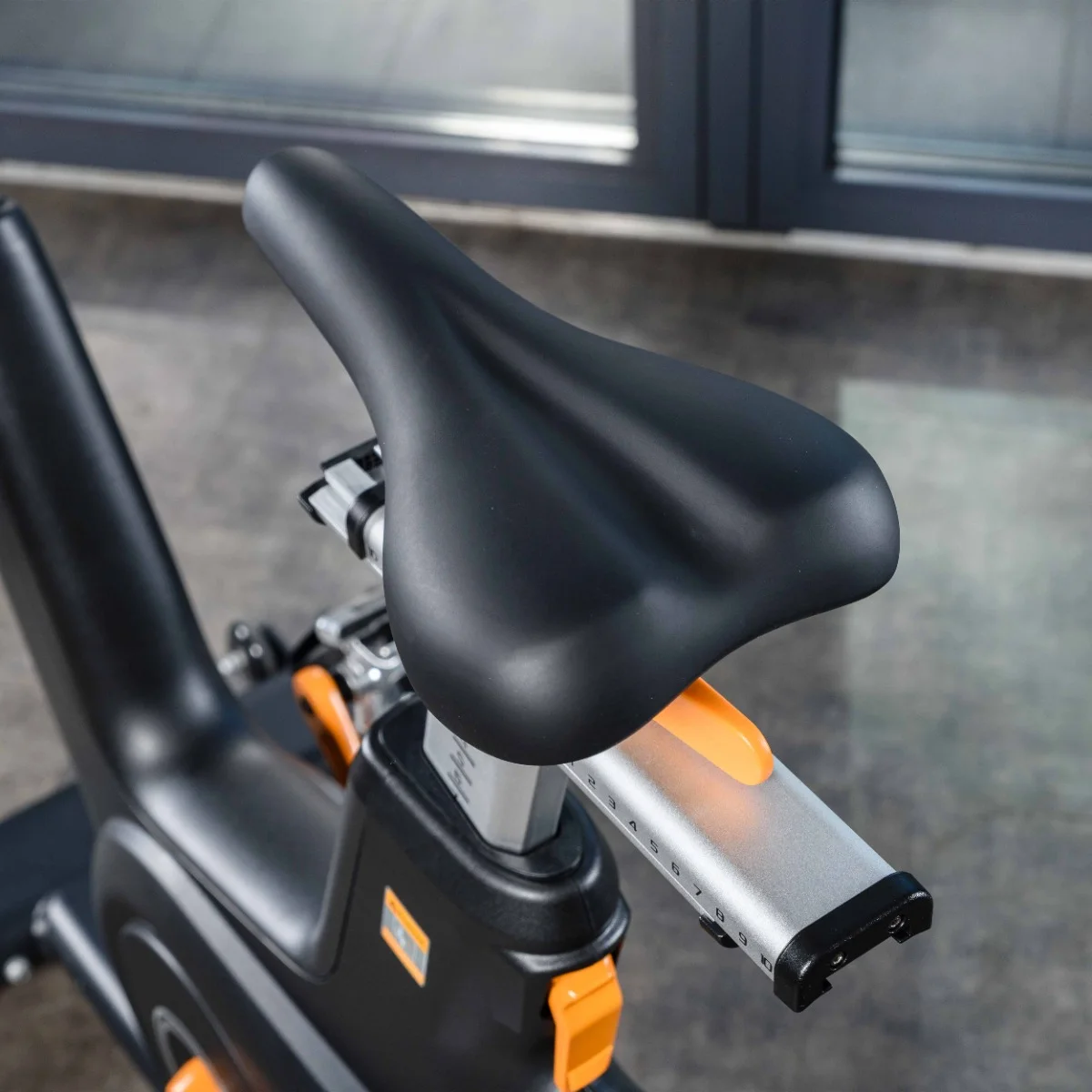 Фото Сайкл-тренажер SHUA SH-B8900 со склада магазина Спортев