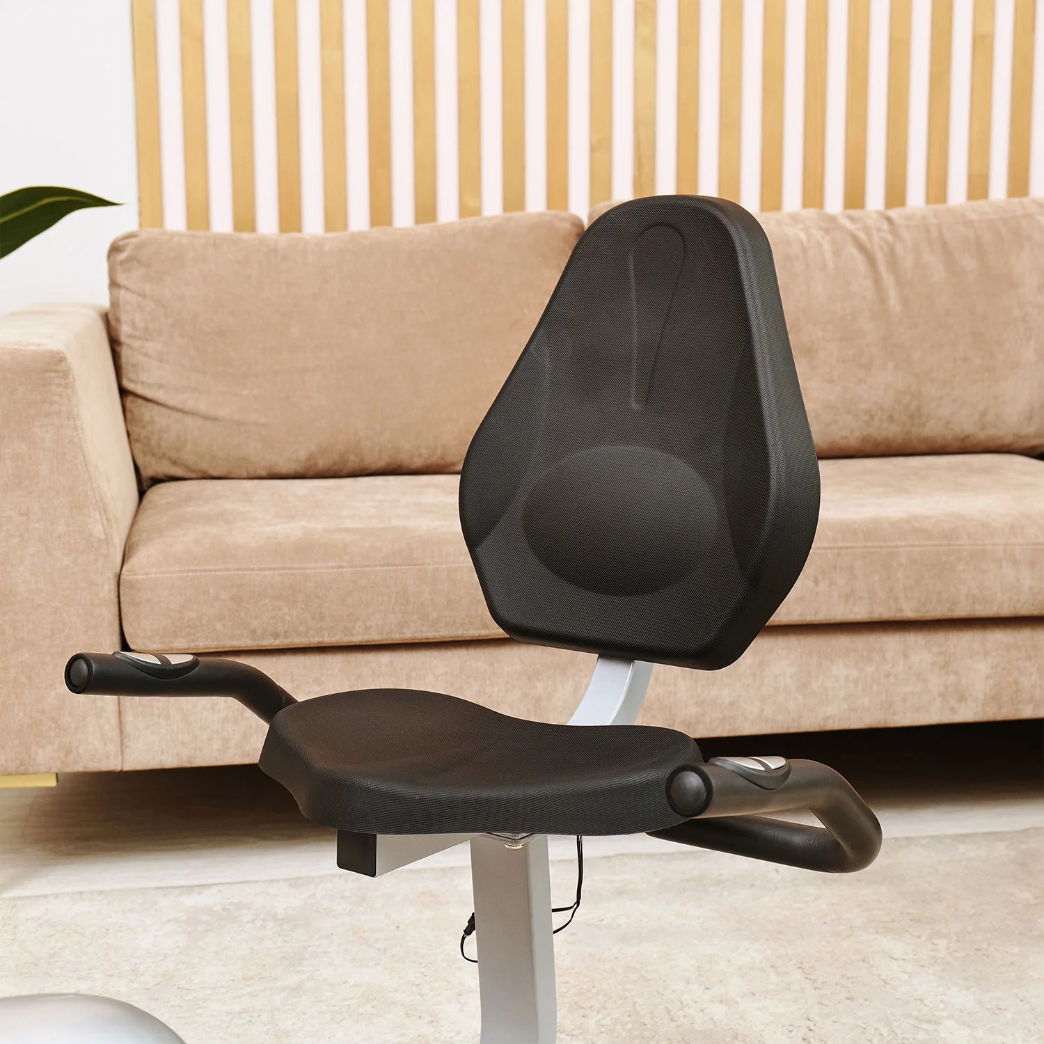 Фото Велотренажер DFC B3.2R горизон. магн. со склада магазина Спортев