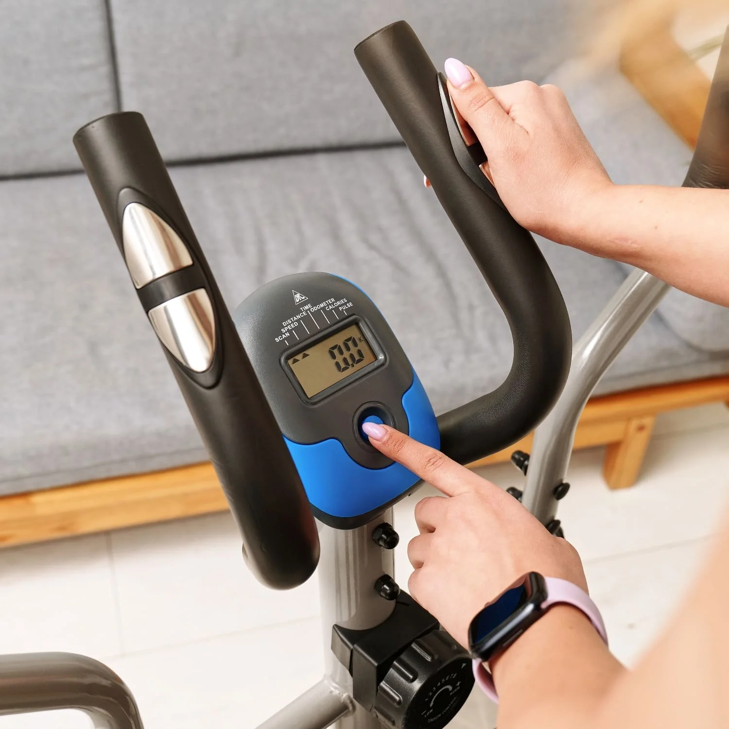 Фото Эллиптический тренажер DFC E85001H со склада магазина Спортев