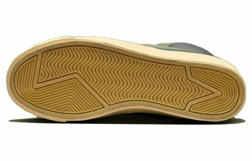 Фото Кроссовки Nike Blazer Mid Victory DR2948-300 со склада магазина Спортев