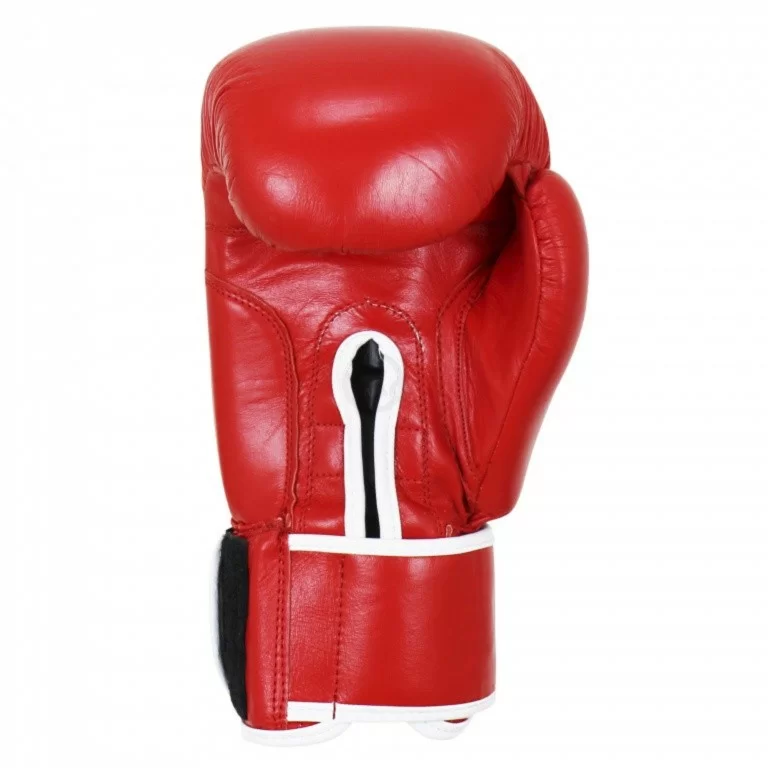 Фото Перчатки боксерские BoyBo Pro красные со склада магазина СпортЕВ