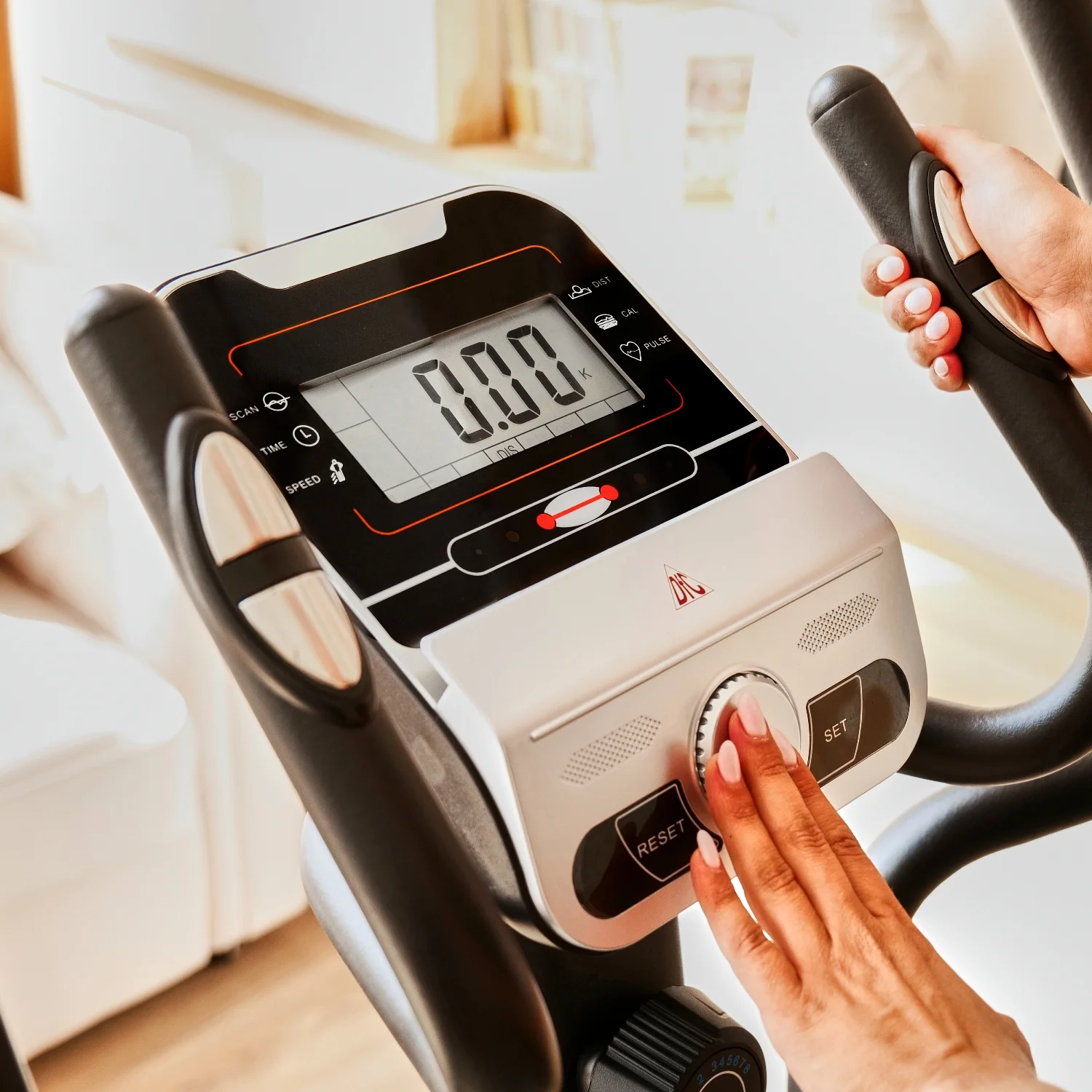 Фото Эллиптический тренажер DFC E97501 магн. со склада магазина Спортев