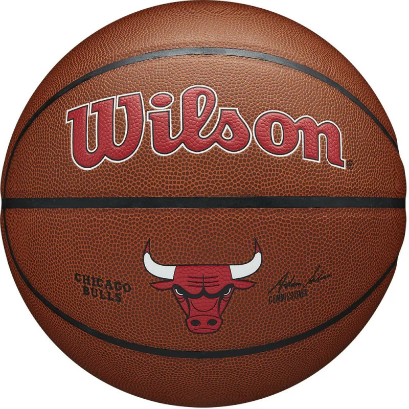 Фото Мяч баскетбольный Wilson NBA Chicago Bulls размер №7 оранжевый WTB3100XBCHI со склада магазина СпортЕВ