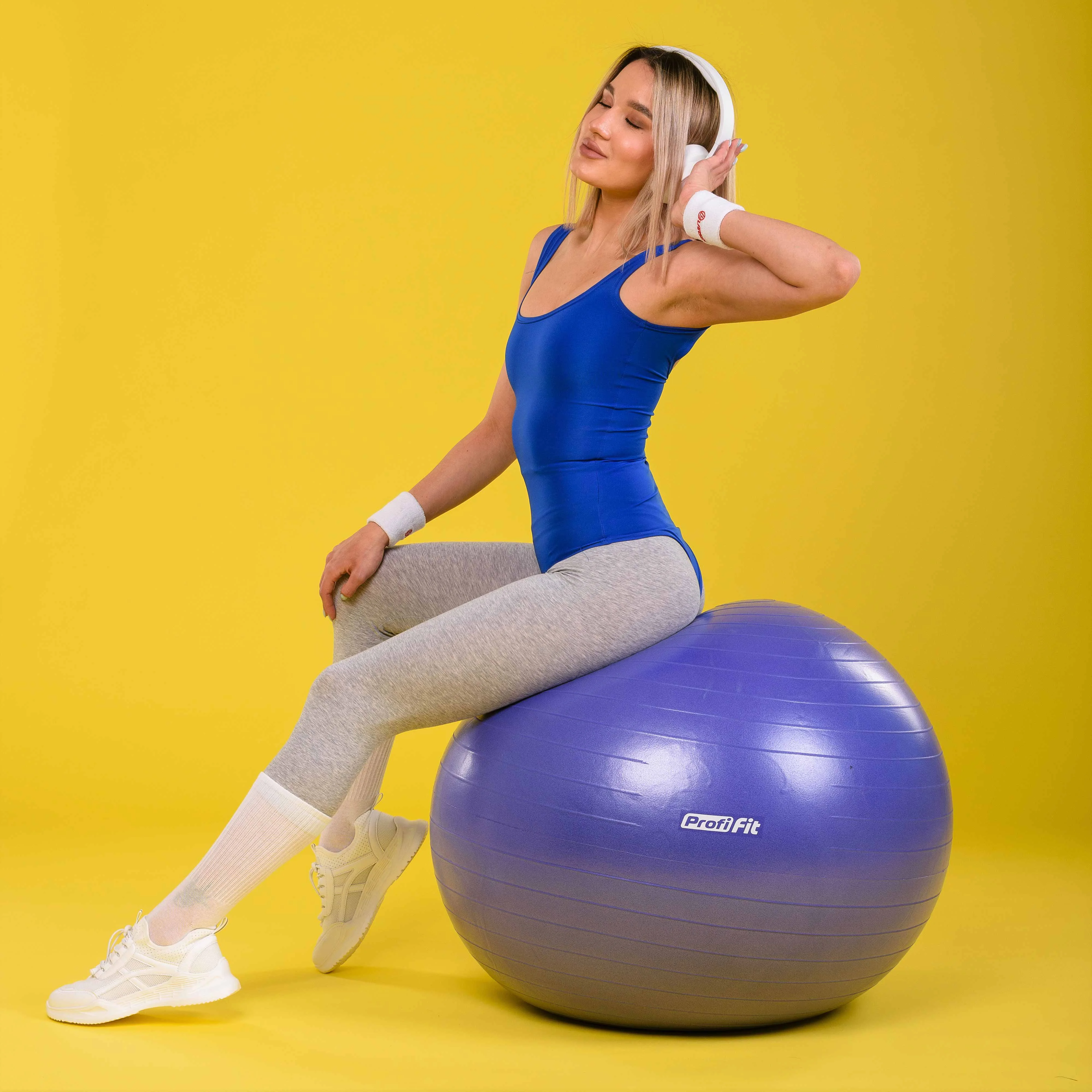 Фото Гимнастический мяч антивзрыв D85 см PROFI-FIT РАСПРОДАЖА со склада магазина Спортев