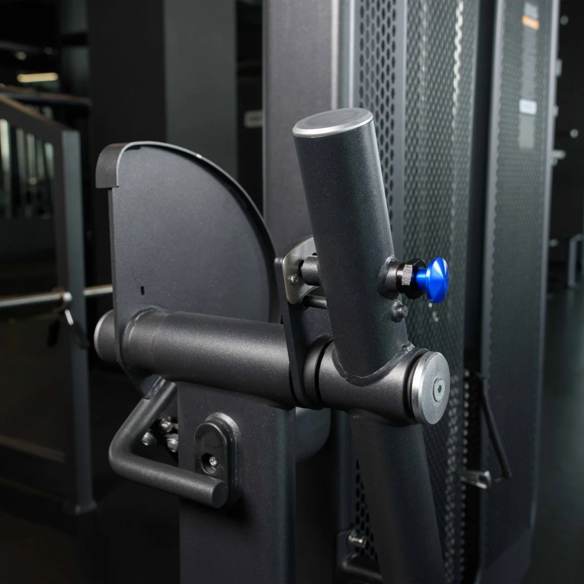 Фото E7002JZ Разгибание ног сидя. Стек 135 кг со склада магазина Спортев