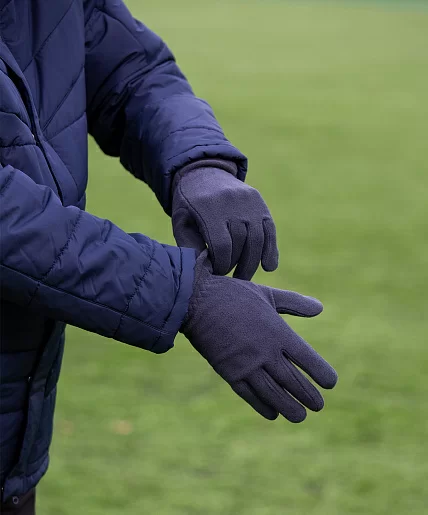 Фото Перчатки зимние Jogel ESSENTIAL Fleece Gloves черный AW21 со склада магазина СпортЕВ