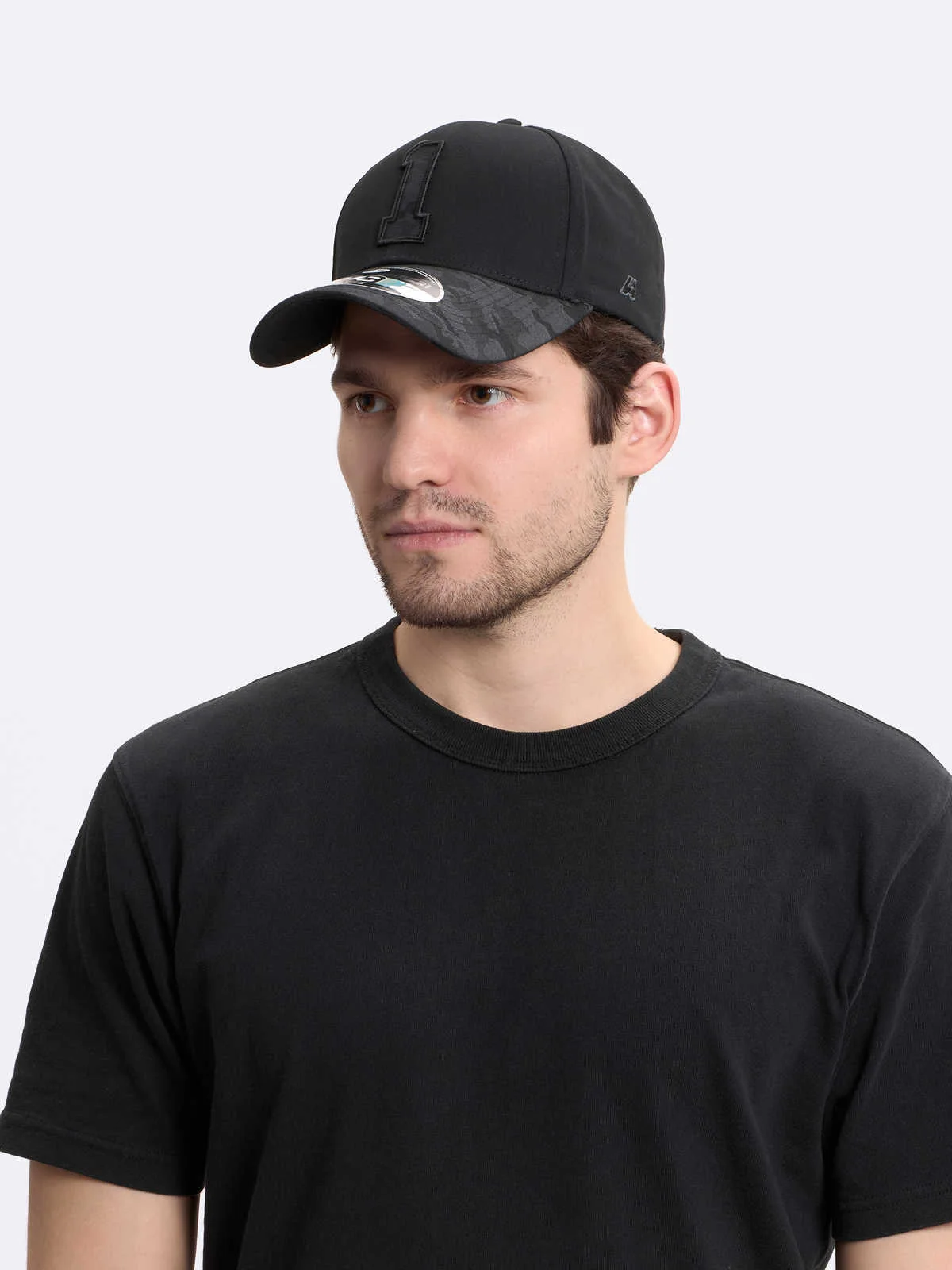 Фото Бейсболка №1 черная р.55-58 20683 со склада магазина Спортев