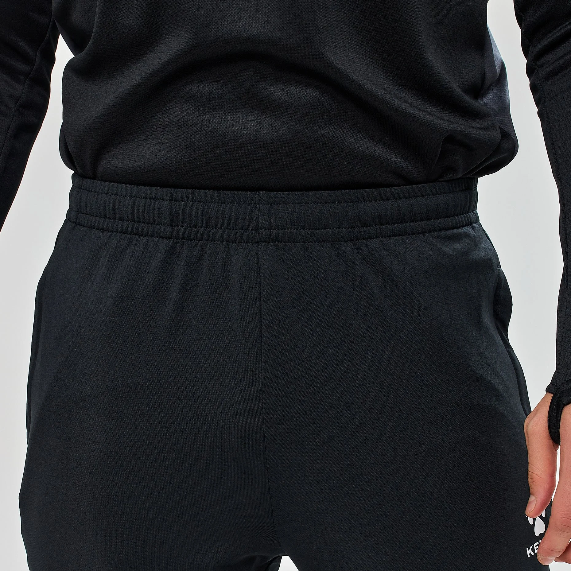 Фото Брюки Kelme RIYGO взрослые  7561CK1161.000 со склада магазина Спортев