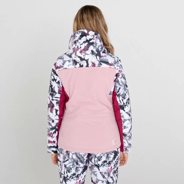 Фото Куртка Determined Jacket (Цвет WPA, Розовый) DWP508 со склада магазина СпортЕВ