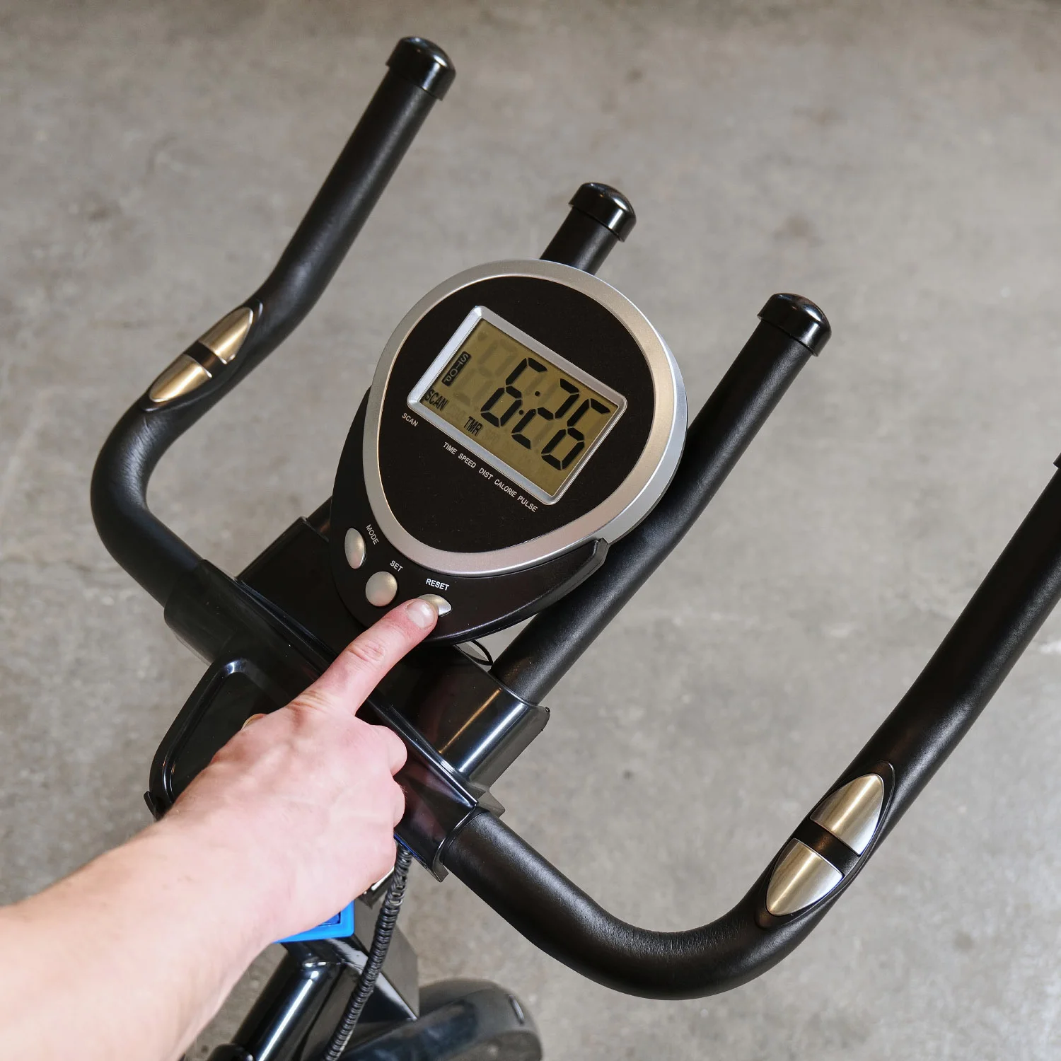 Фото Велотренажер (спин-байк) DFC YB9800 со склада магазина Спортев