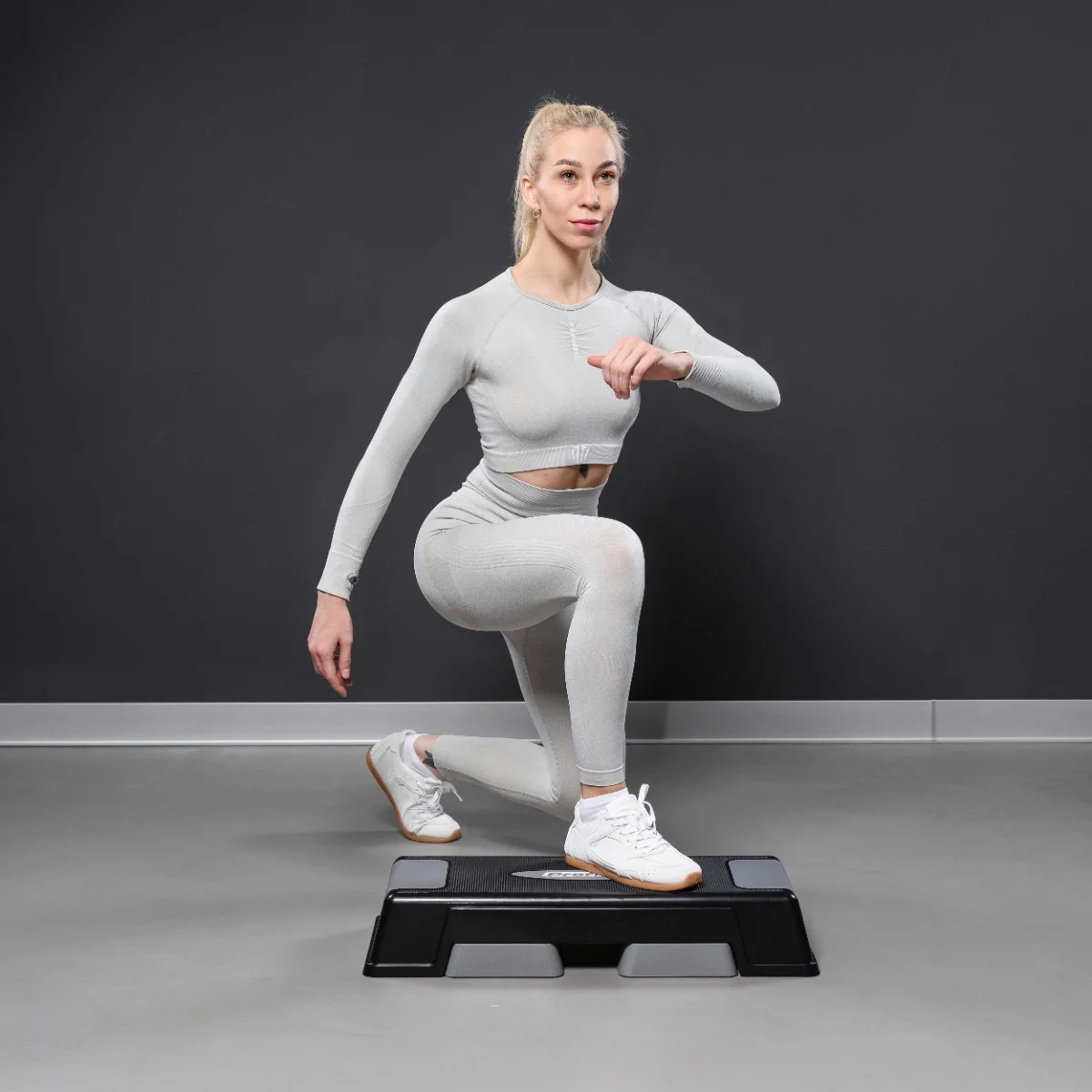 Фото Степ-платформа STP-340 PROFI-FIT со склада магазина Спортев