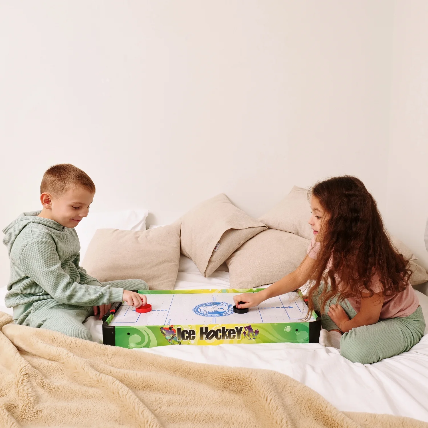 Фото Игровой стол - аэрохоккей DFC SB-AT-3003 со склада магазина Спортев