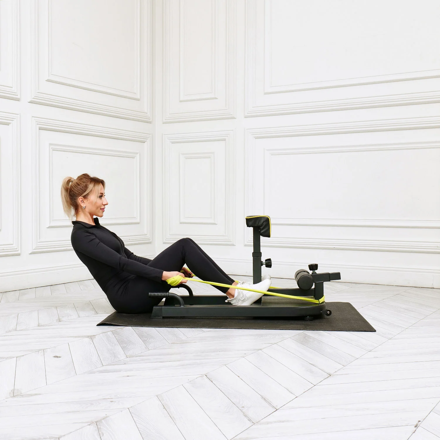 Фото Тренажер для приседаний D282 со склада магазина Спортев