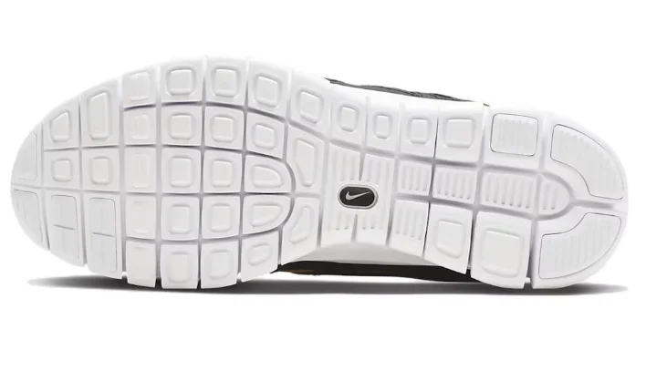 Кроссовки Nike Free Run 2 DQ8977-800 Фото Кроссовки Nike Free Run 2 DQ8977-800 со склада магазина Спортев
