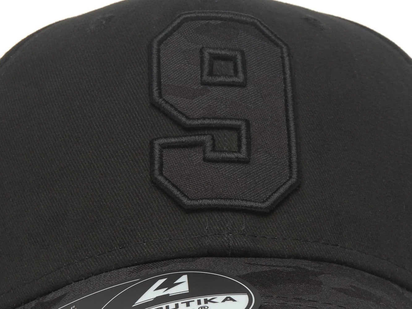 Фото Бейсболка №9 черная р.55-58 20691 со склада магазина Спортев