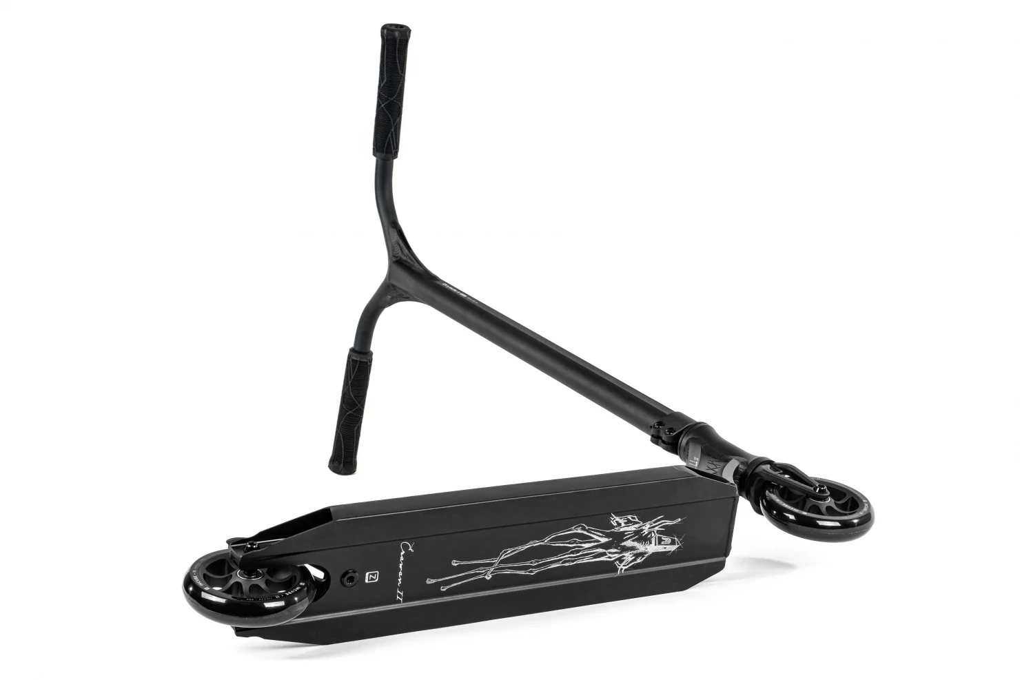 Самокат Ethic Complete Scooter Erawan V2 "M" трюковой черный 011820 Фото Самокат Ethic Complete Scooter Erawan V2 "M" трюковой черный 011820 со склада магазина Спортев