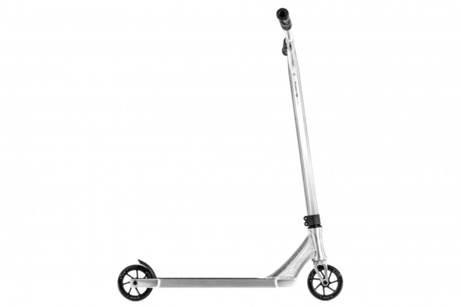 Самокат Ethic Complete Scooter Erawan V2 "M" трюковой матовый 011808 Фото Самокат Ethic Complete Scooter Erawan V2 "M" трюковой матовый 011808 со склада магазина Спортев