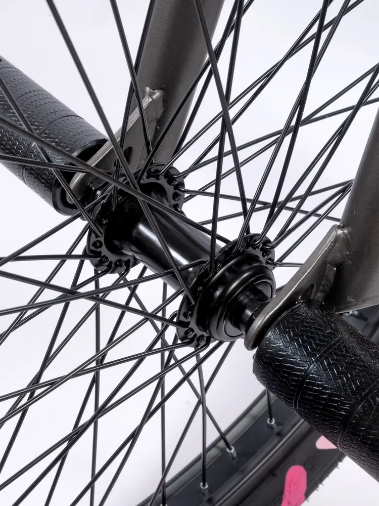 Велосипед GAVER Test BMX 20" Фото Велосипед GAVER Test BMX 20" со склада магазина Спортев