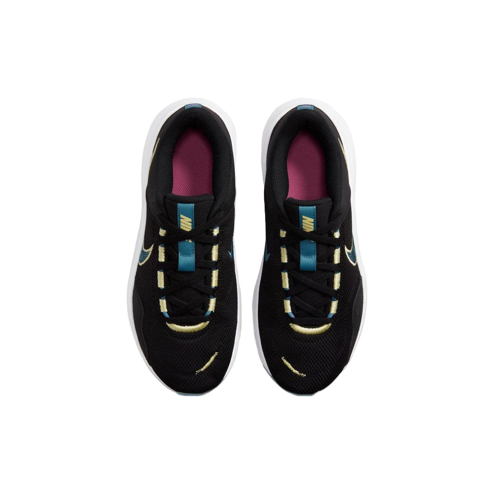 Фото Кроссовки Nike Legend Essential 3 черный DM1119 006 со склада магазина Спортев