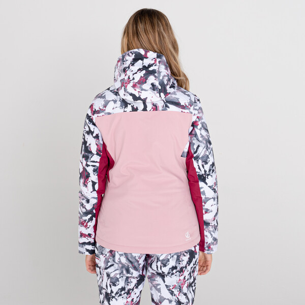 Фото Куртка Determined Jacket (Цвет WPA, Розовый) DWP508 со склада магазина Спортев