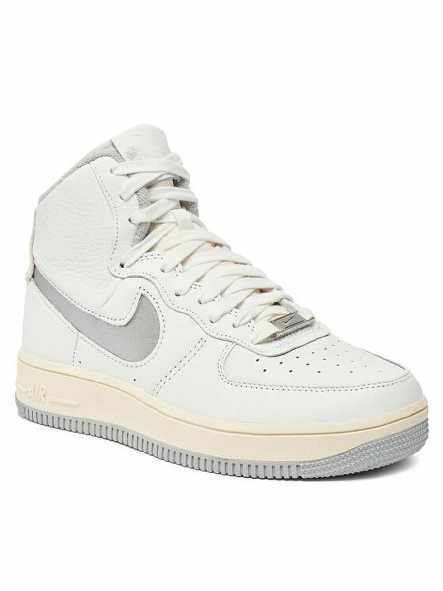 Фото Кроссовки Nike Air Force 1 Sculpt белый DC3590-101 со склада магазина Спортев
