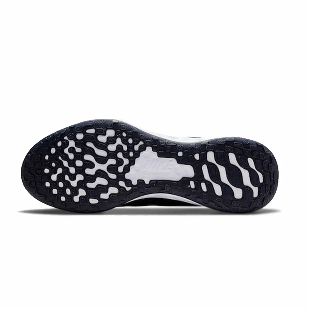 Кроссовки Nike Revolution 6 NN DC3728 012 Фото Кроссовки Nike Revolution 6 NN DC3728 012 со склада магазина Спортев