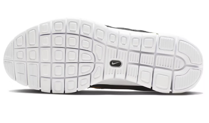 Кроссовки Nike Free Run 2 DQ8977-800 Фото Кроссовки Nike Free Run 2 DQ8977-800 со склада магазина Спортев