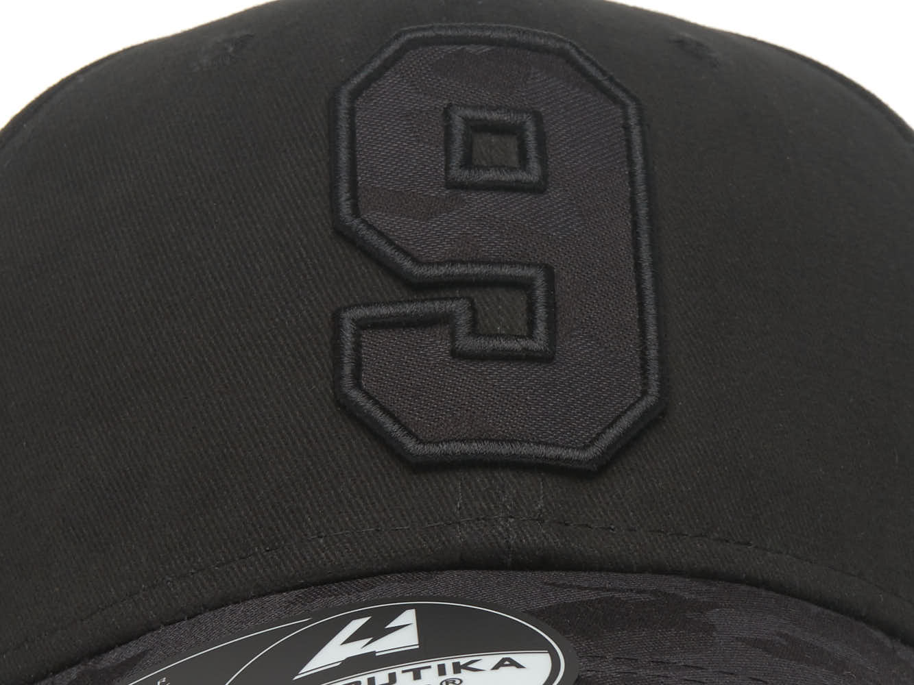 Фото Бейсболка №9 черная р.55-58 20691 со склада магазина Спортев