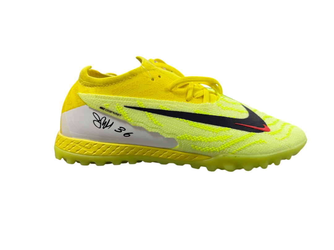 Фото Бутсы Nike Phantom GX Elite turf зеленый/лимон со склада магазина Спортев